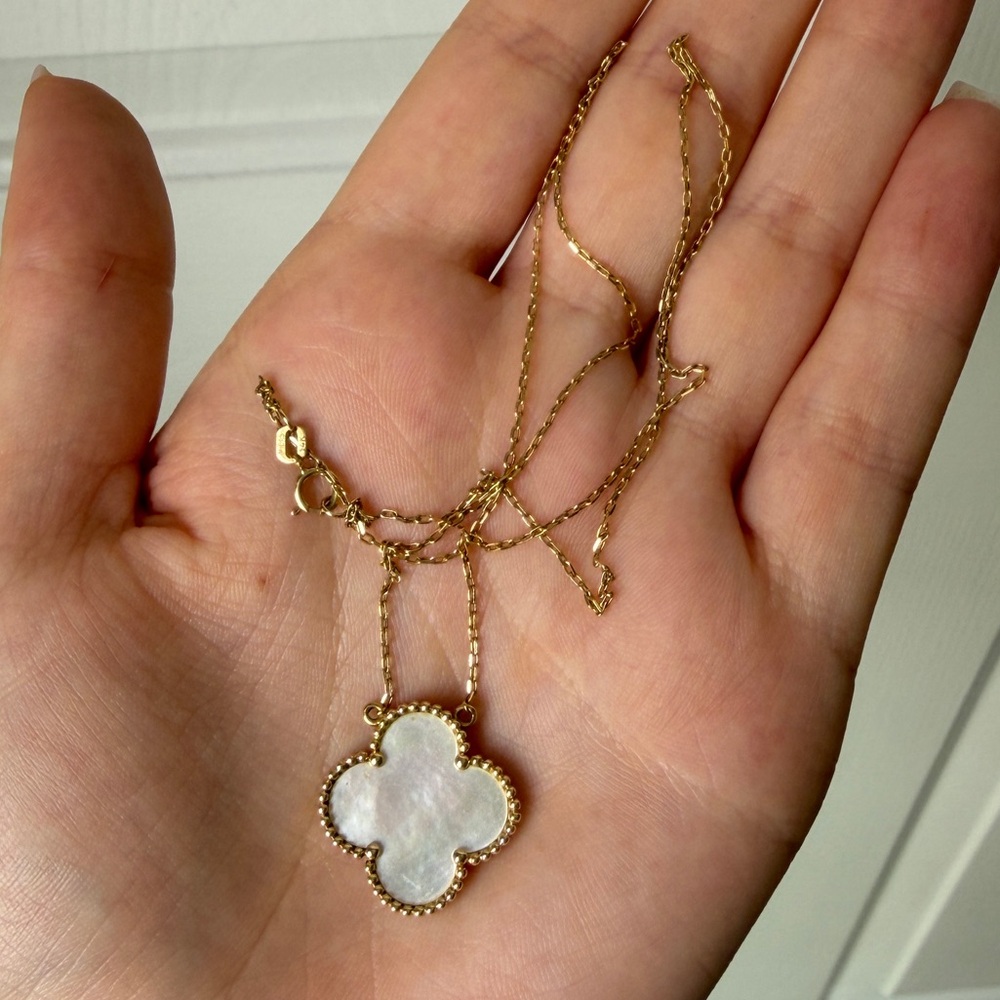 Gold Clover Pendant Necklace with White Mother-of-Pearl Inlay